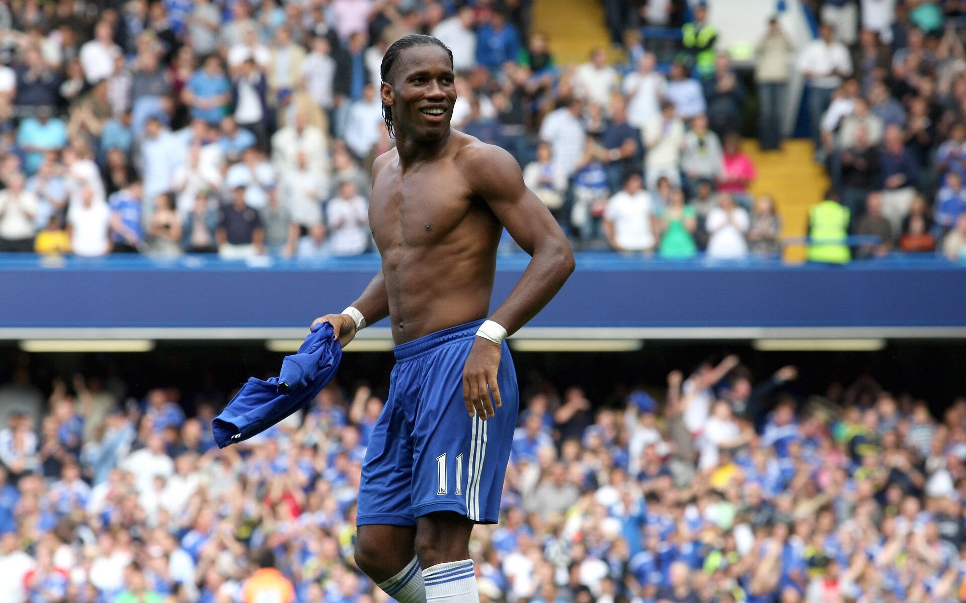 开云体育中国官网-库里：“远距离”的王者，用投篮定义新时代！，库里投的最远的球